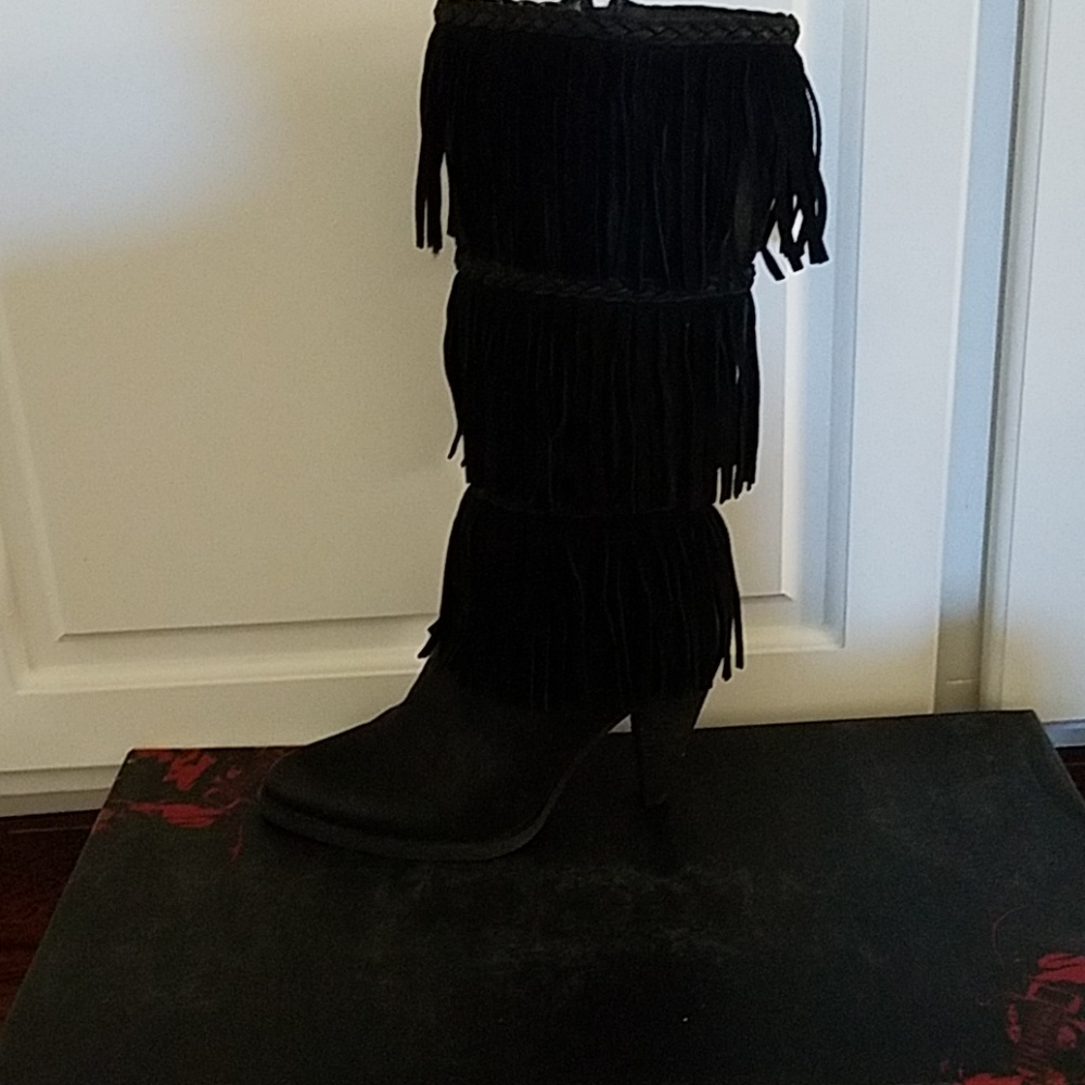 Black Boots